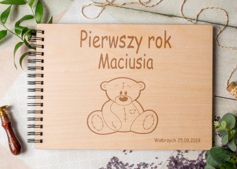 Album drewniany dziecięcy grawer,22x30cm poziom DK4 Album drewniany dziecięcy grawer,22x30cm poziom DK4