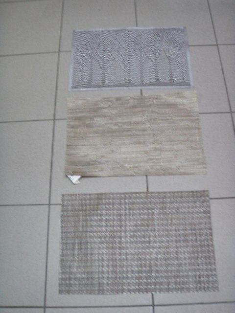 Mata 12szt stołowa 30x45 dekoracyjna Mata 12szt stołowa 30x45 dekoracyjna