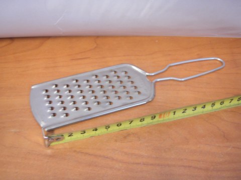 Tarka z rączką MB-6465 Tarka z rączką MB-6465