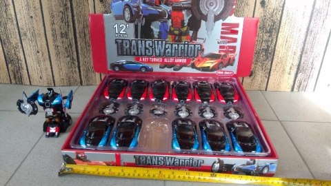 Robot metalowy TRANSFORMERS 13cm HXSY03 Robot metalowy TRANSFORMERS 13cm HXSY03