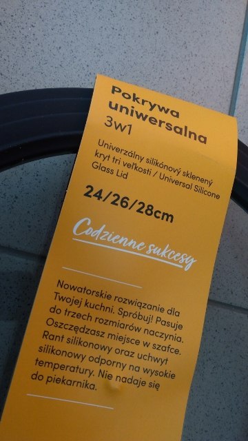 Pokrywka z silikonowym kołnierzem 24/26/28cm Pokrywka z silikonowym kołnierzem 24/26/28cm