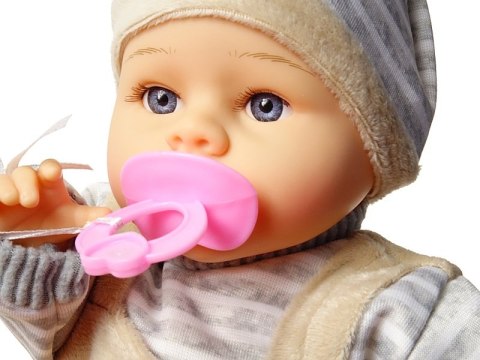 Lalka 35cm ze smoczkiem śpiewa i mówi po polsku Lalka 35cm ze smoczkiem śpiewa i mówi po polsku
