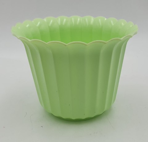 Osłonka /doniczka MUSZELKA 9cm pistacja 20szt Osłonka /doniczka MUSZELKA 9cm pistacja 20szt