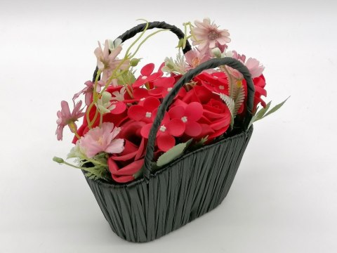 Kwiaty w koszyku 12x6x17cm Kwiaty w koszyku 12x6x17cm