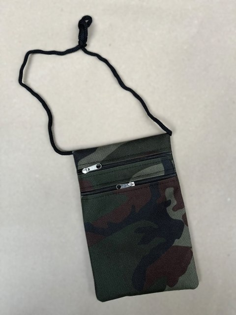 Paszportówka saszetka ze sznurkiem na szyję moro 20x13cm 7.4 Paszportówka saszetka ze sznurkiem na szyję moro 20x13cm 7.4