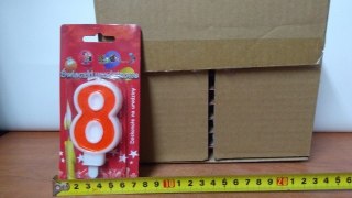 Świeczka 24szt. cyfra CZERWONA ,,8''