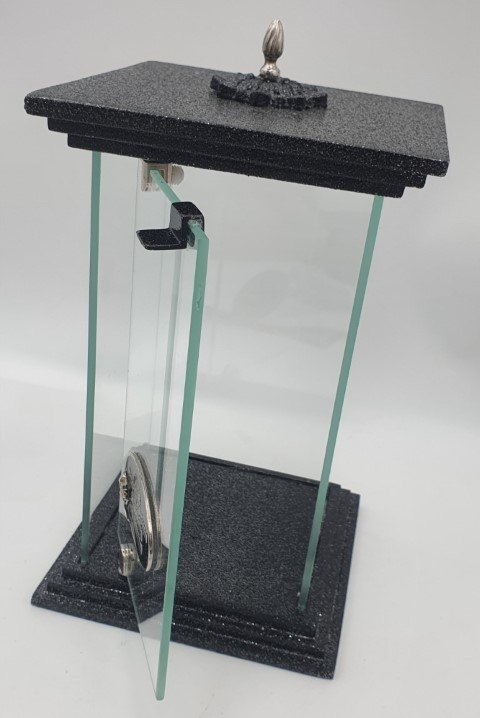 Znicz kapliczka metal 16x16x28cm ŻYCIE JEST TYLKO.......