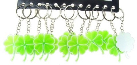 Brelok plastikowy koniczyna 12szt.